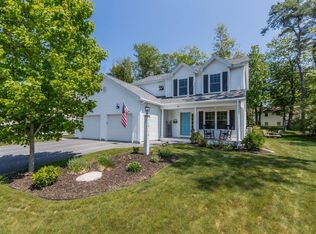 99 Forest Glen Ln, Topsham, ME 04086