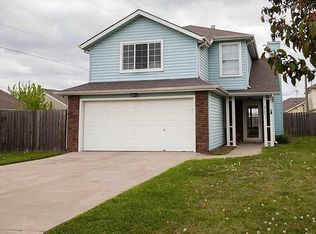 2504 Brook Ln, Manhattan, KS 66502