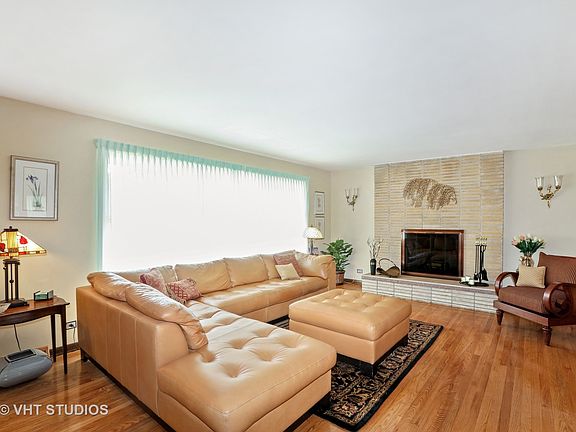 2nd image of 20542 Greenwood Dr