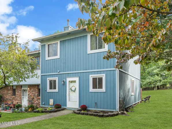 12 Alec Drive, Howell, NJ 07731