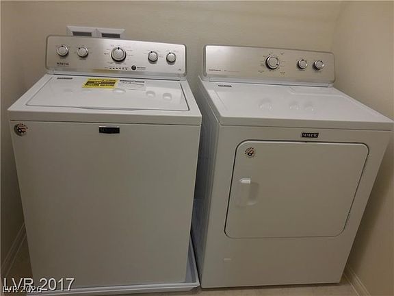 5th image of 5514 S Riley St