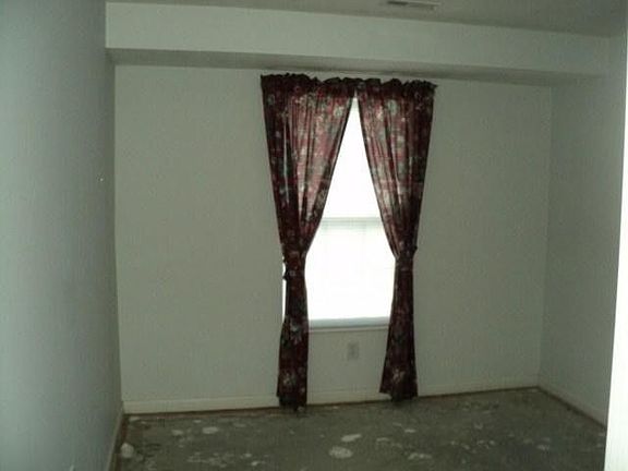5th image of 2407 Warm Springs Dr