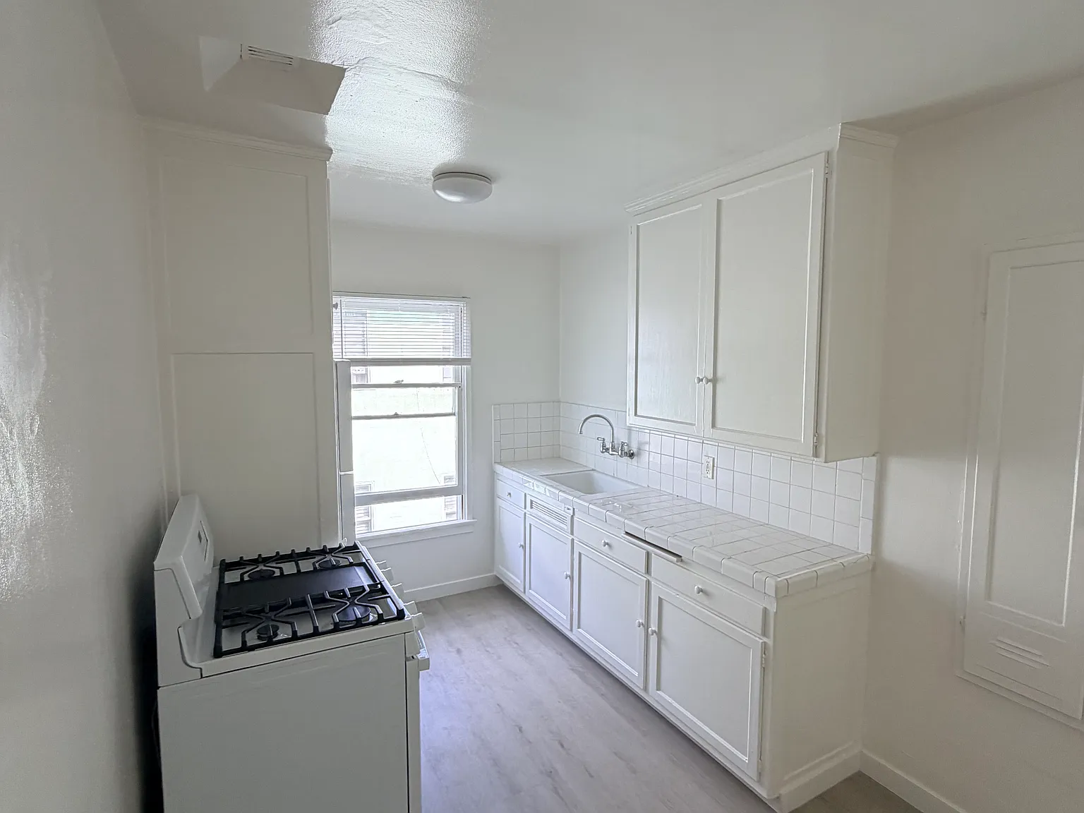 1 bed, $2,700 — Photo 3