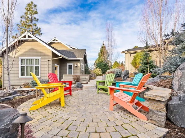 1913 NW Monterey Mews #8, Bend, OR 97703