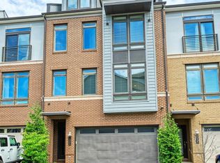 1306 White Feldspar Ter SE, Leesburg, VA 20175