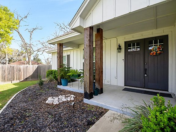 2nd image of 502 Tall Timber Dr