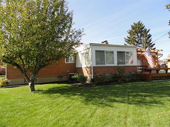 4th image of 4256 Lamont Dr