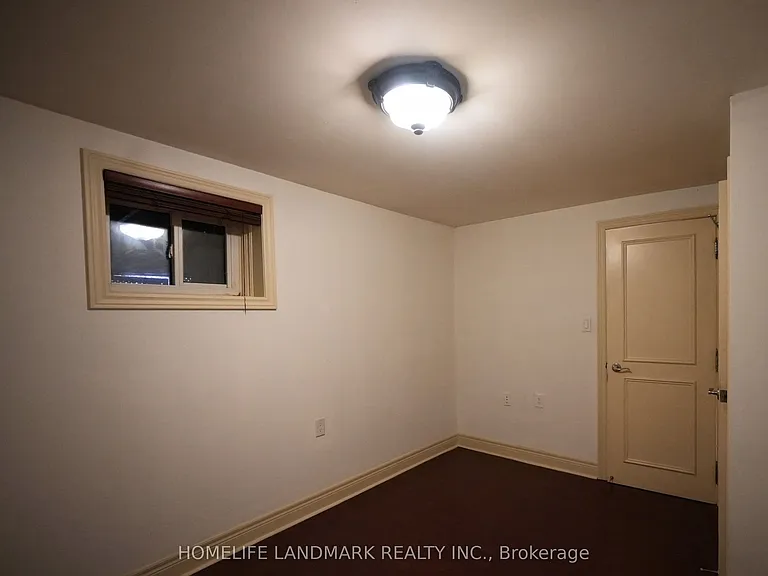 138 Newton Dr — Photo 46