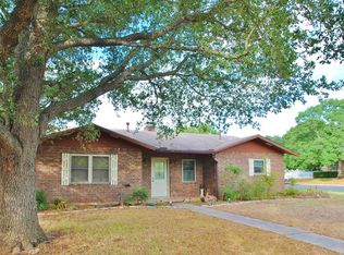 111 Seamoor Dr, Fredericksburg, TX 78624