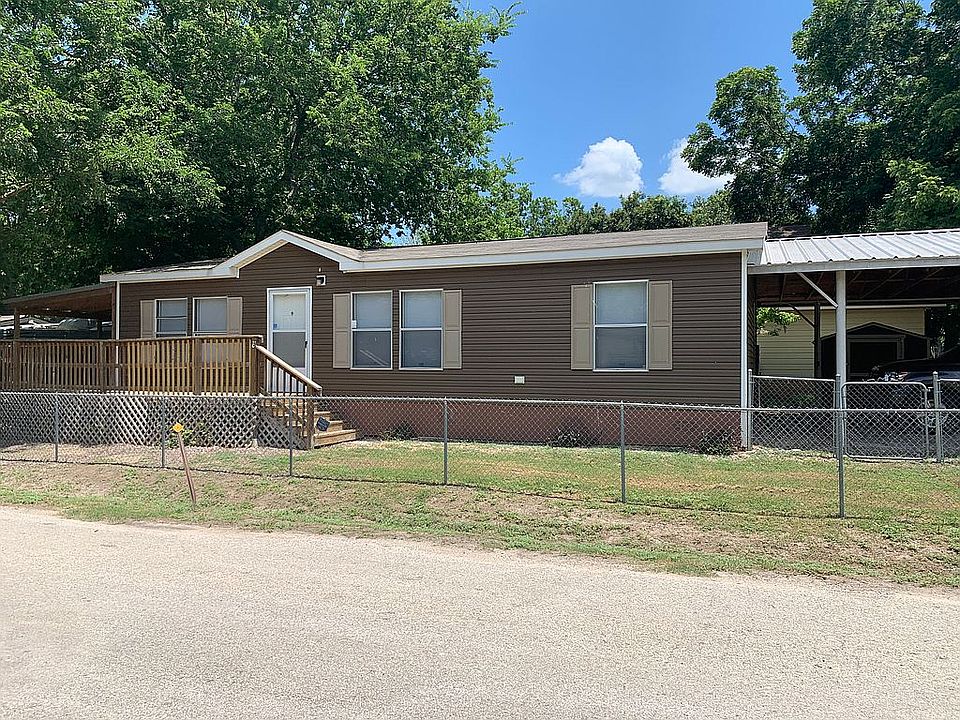 1st image of 105 Kelly Ln