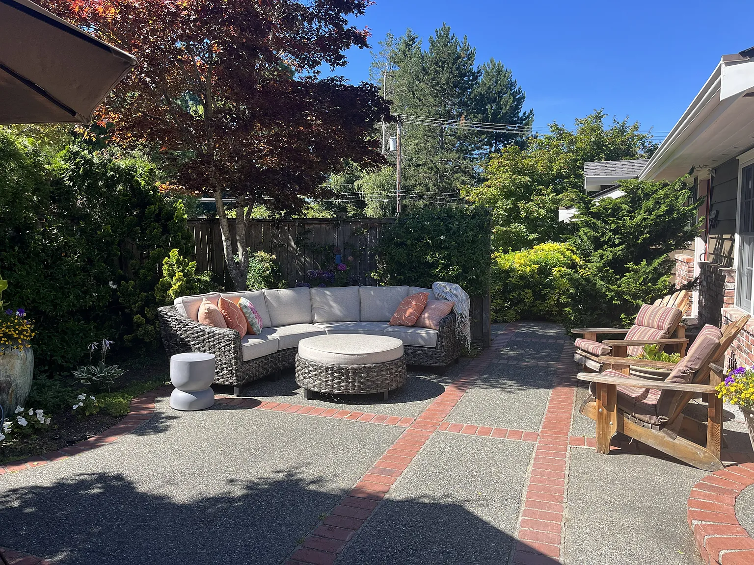 4 bed, 4550 sqft, $9,500 — Photo 3