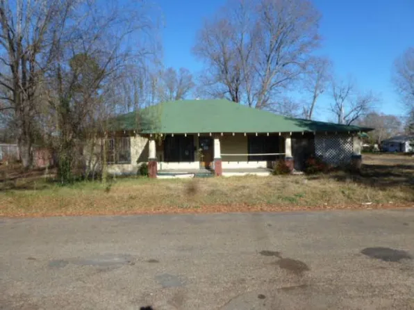 311 E Miller St, Gurdon, AR 71743
