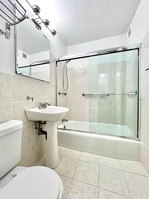 Rented by Keller Williams NYC | media 14