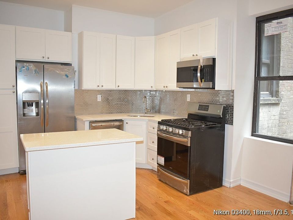 1st image of 446 Saint Johns Pl APT 2A