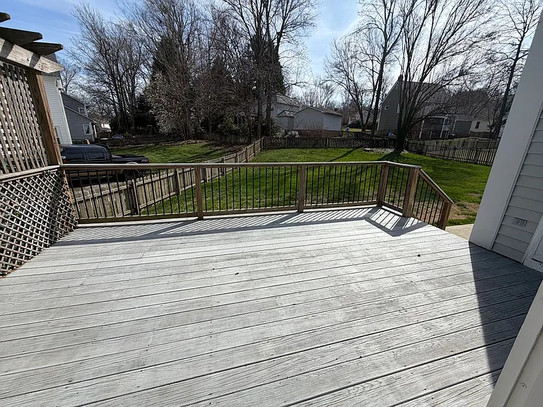 2076 Howlong Ave — Photo 36