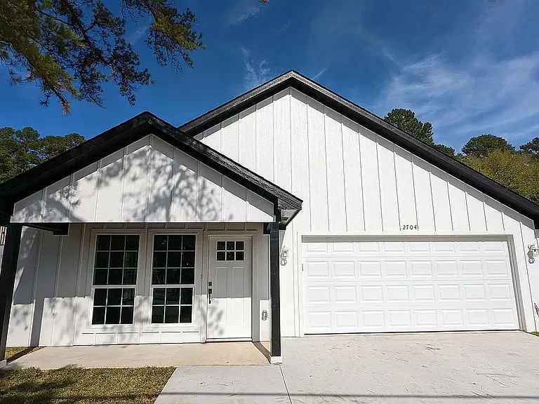 2704 Calloway Rd — Photo 11