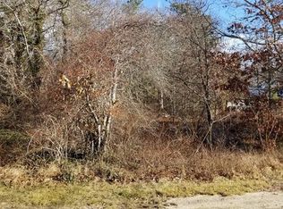 2 Acorn St E, Wareham, MA 02571