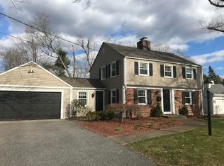 142 Lansdowne Rd, Warwick, RI 02888