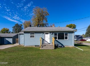 604 Lincoln Ave, Crookston, MN 56716