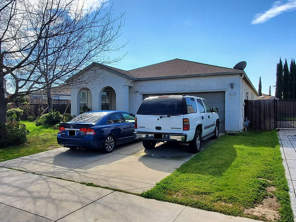 2nd image of 3741 Oak Forest Ave