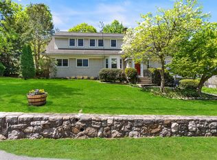 126 Arthur Ave, Thornwood, NY 10594