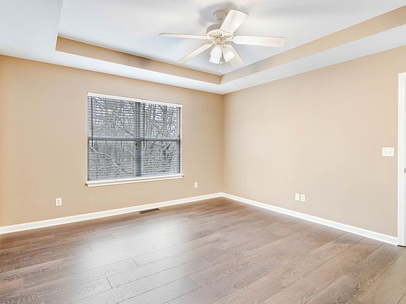 MBR with high ceiling