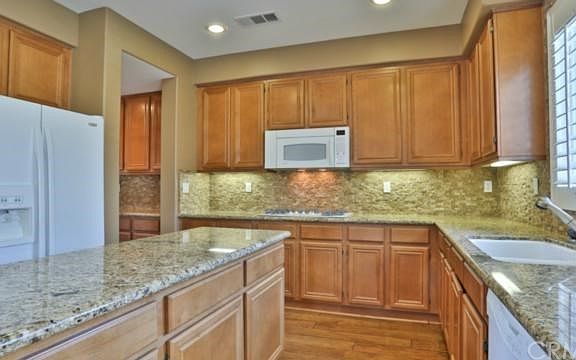 3rd image of 8536 Vienna Dr