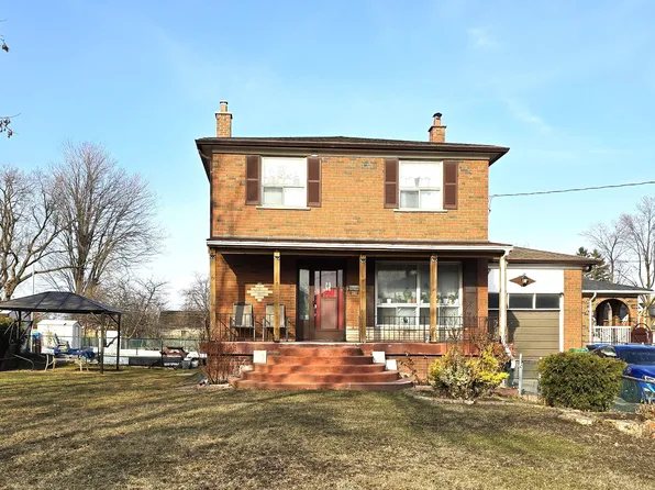 35 York St, Mississauga, ON L4T 3M4