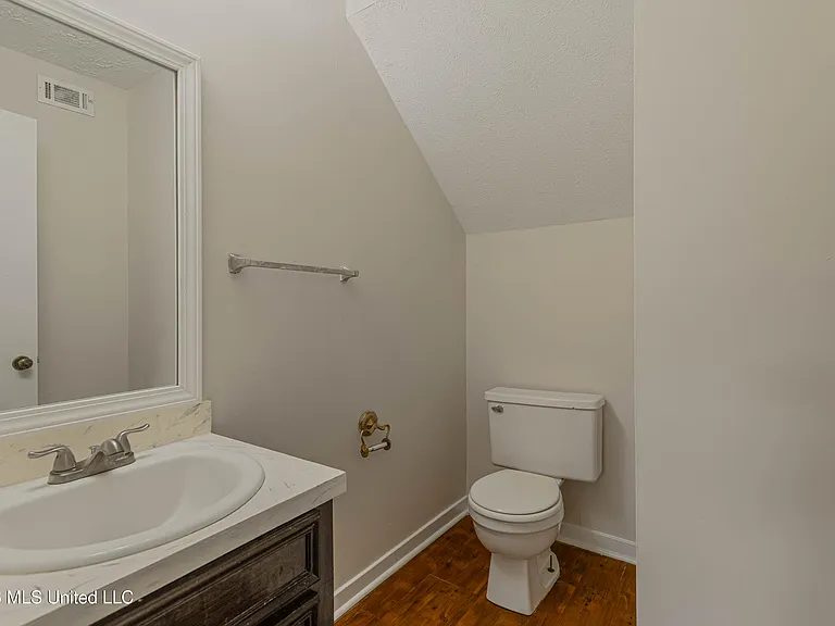 35B Northtown Rd — Photo 11