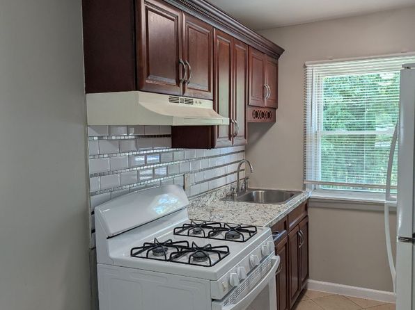 1B Hemlock Dr APT 140