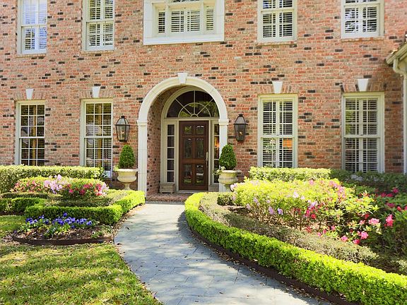 Great street presents