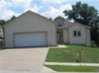 1763 N Sunset Dr, Olathe, KS 66061