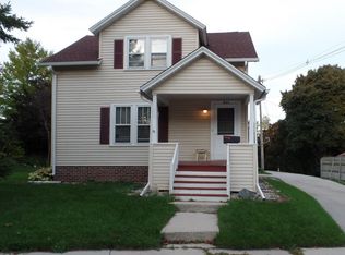 844 Buffalo St, Sheboygan Falls, WI 53085
