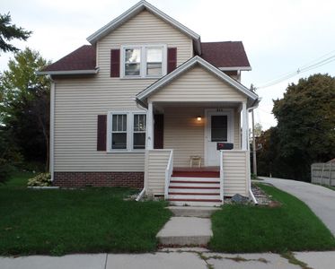 844 Buffalo St, Sheboygan Falls, WI, 53085