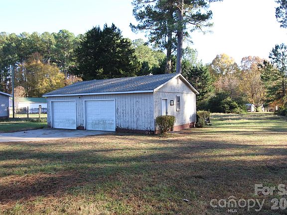 2nd image of 107 Pine Tree Rd