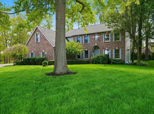 3239 N Ashford Ct, Warsaw, IN 46582
