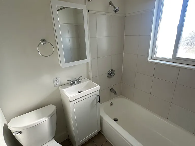 2047 S Orchard Ave E #1 — Photo 6