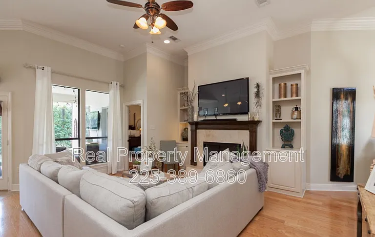 9462 Country Lake Dr — Photo 2