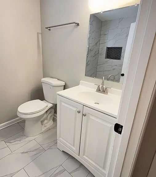3136 Monterrey Sq — Photo 32