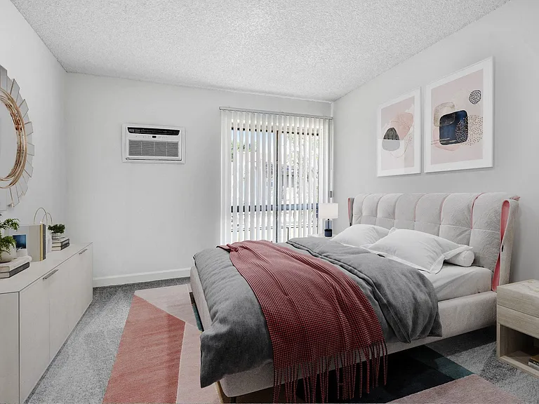 5830 Reseda Boulevard — Photo 14