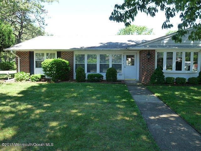 1st image of 951A Argyll Cir