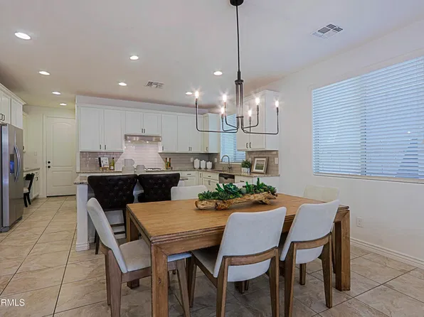 157 E CANYON Way, Chandler, AZ 85249