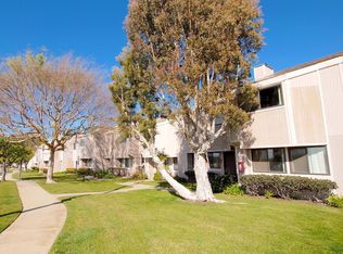 25 Seabird Ct #10, Newport Beach, CA 92663