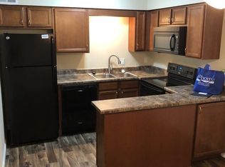 5924 Reeds Rd APT 102, Mission, KS 66202