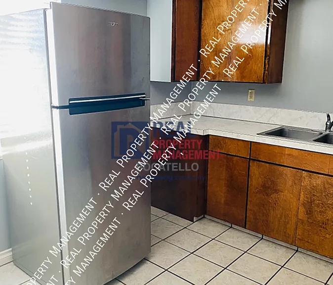 951 Renee Ave — Photo 4