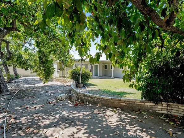 1226 W North St, Anaheim, CA 92801