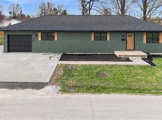 905 W Maple St, Bowling Green, MO