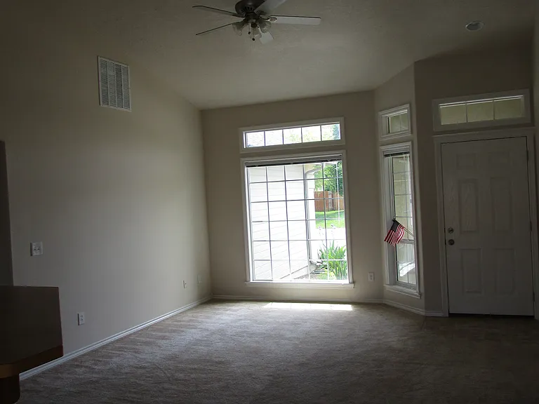 11752 W Tahiti St — Photo 16