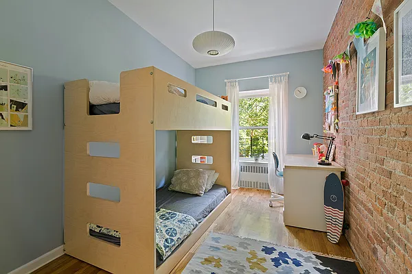 Sold by Compass | media 20