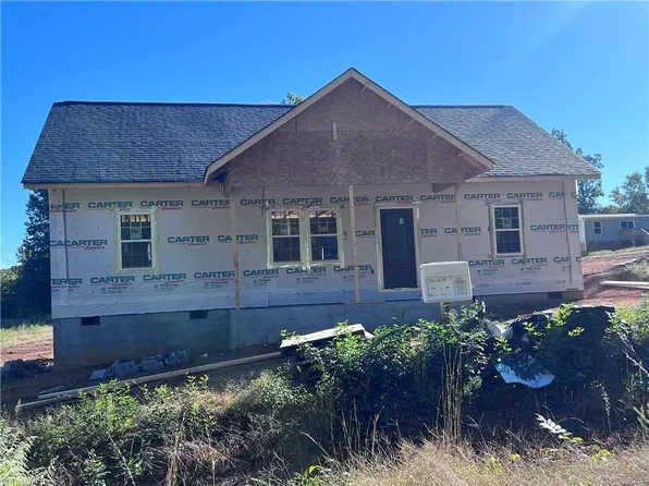 378 Avenue J, Lexington, NC 27292